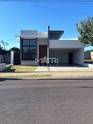 Casa com 3 Quartos sendo 1 Suíte à venda no Condomínio Volpi em Araraquara