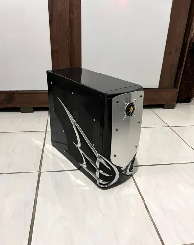 Gabinete Gamer X-Blade 2 - Retrô RARO!