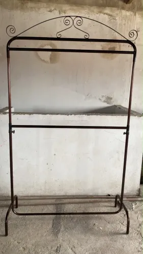 3 Araras RETRÔ Para loja de roupas