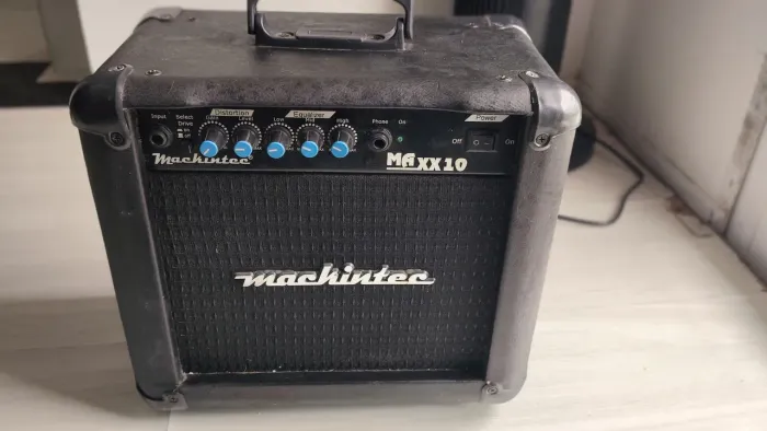 Amplificador guitarra Mackintec Maxx10