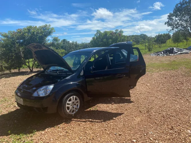 Ford Fiesta Sed. 1.6 8V Flex 4P 2006