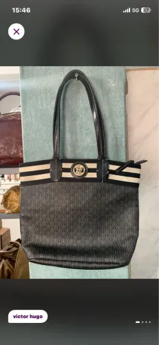 Bolsa da Victor Hugo Original