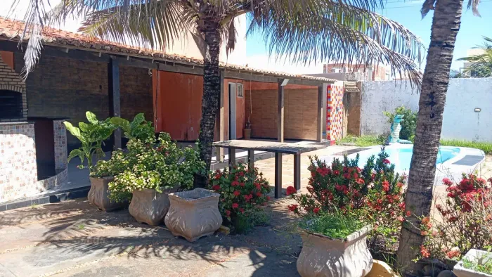 Casa de praia pé na areia na praia do peito de moça a poucos metros do mar na melhor praia
