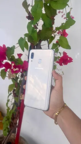 SAMSUNG A30 BRANCO