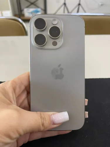 IPHONE 16 PRO 256GB NOTA FISCAL + 6 MESES DE GARANTIA