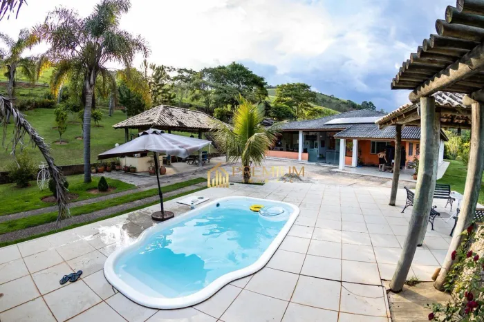 Chácara linda em Paraibuna, com excelente potencial de permuta. Proprietário analisa imóve