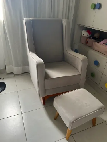 Poltrona de balanço com Puff