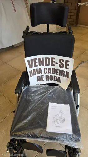 Cadeira de rodas reclinável
