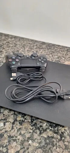 PS4 Slim 500GB + Controle Original + 2 Jogos