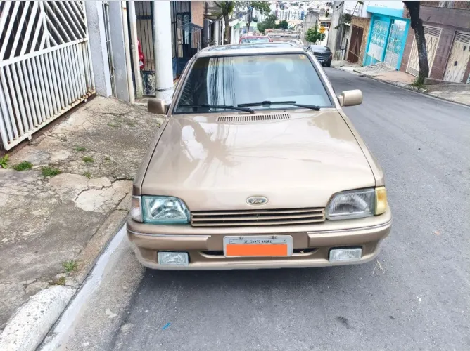 Ford Verona GLX 1.8 (modelo Antigo) 1990
