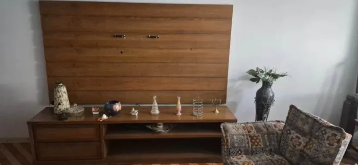 Vende-se Rack com suporte de TV