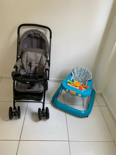 Carrinho de bebê cosco
