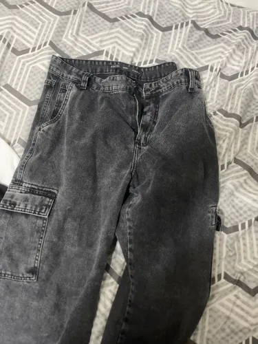 Calça jeans cargo