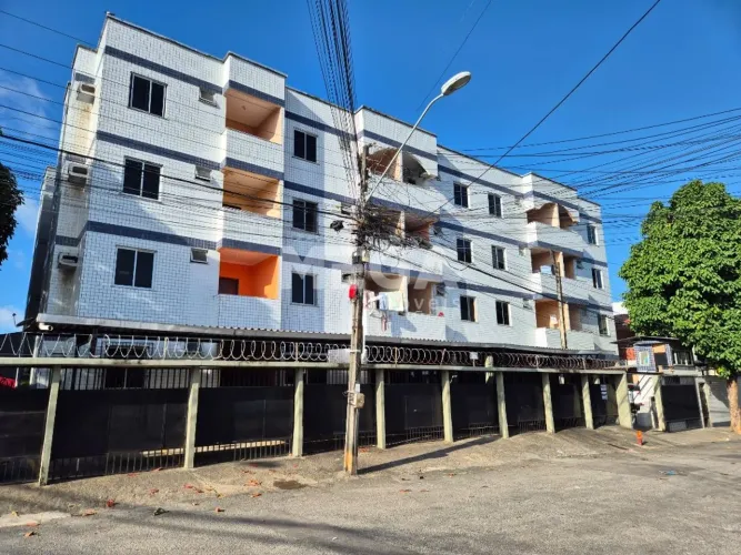 Apartamento com 2 quartos no bairro Vila União em Fortaleza, CE