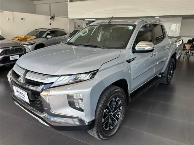 Mitsubishi L200 Triton Sport HPE-S 2.4 CD Dies. AUT 2023