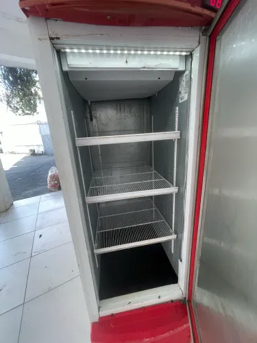 Freezer expositor vertical