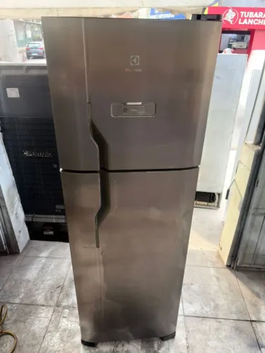 Geladeira Eletrolux Inox Frost Free 350 litros