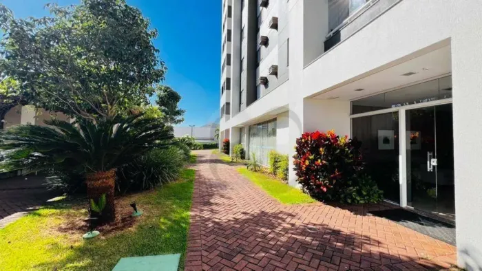Apartamento com 3 dormitórios para alugar, 71 m² por R$ 2800/mês - Aurora - Londrina/PR