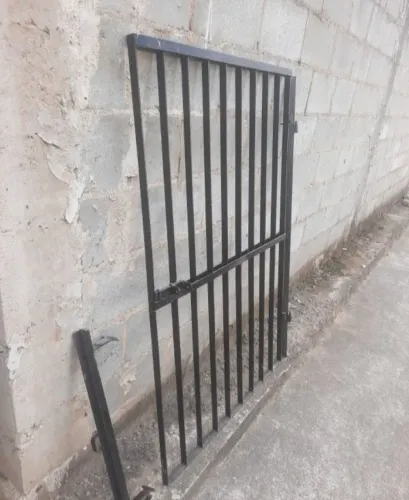 Vendo portão 90x140