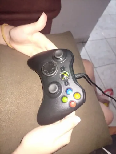Xbox 360 super slim 