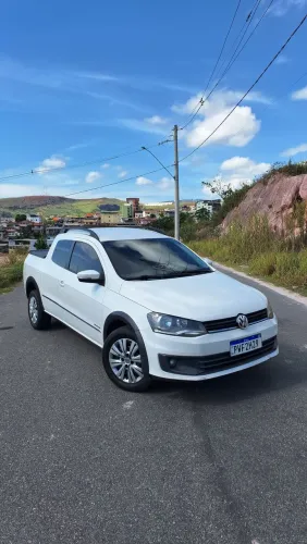 Volkswagen Saveiro Highline 1.6 T. Flex 8V CD 2016