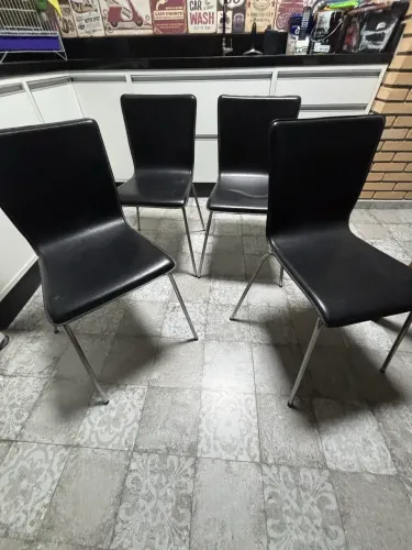 Cadeira de couro para cozinha 