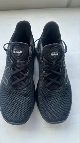 Tênis New Balance ROAV 