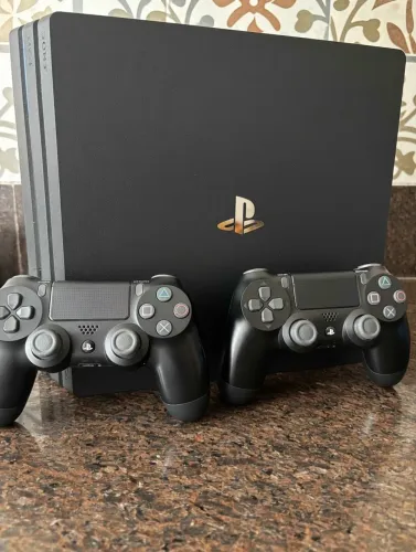 PS4 PRO