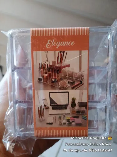 ORGANIZADOR PARA COSMÉTICOS COM DIVISÓRIAS EM ACRÍLICO. 9x9x6,5cm (LACRADO!)