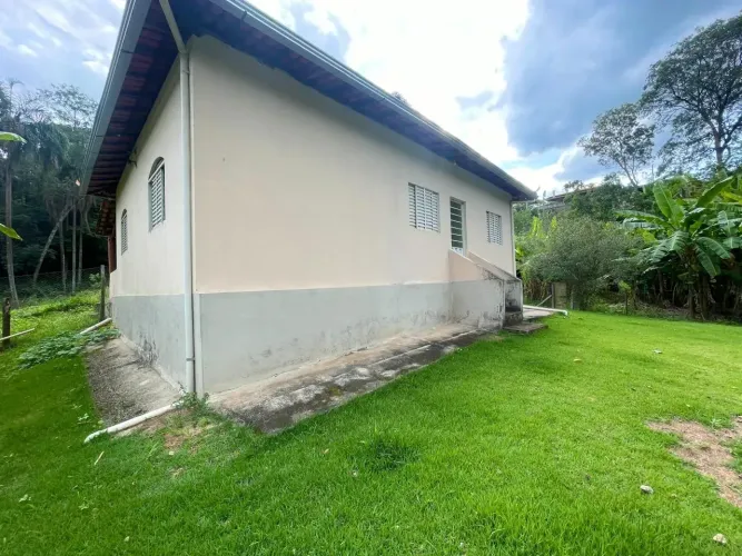 Fazenda/Sítio/Chácara para venda tem 4450 metros quadrados com 3 quartos