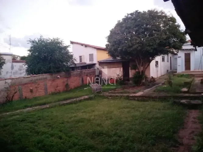 Imóvel com 660 m2 na área central