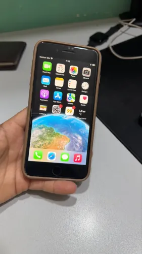 iPhone 8 Plus red