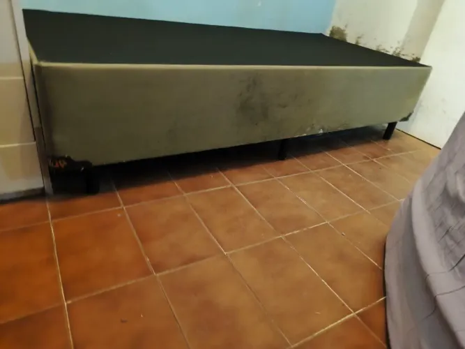 Base Box de Solteiro com Pés (Leia a descrição)