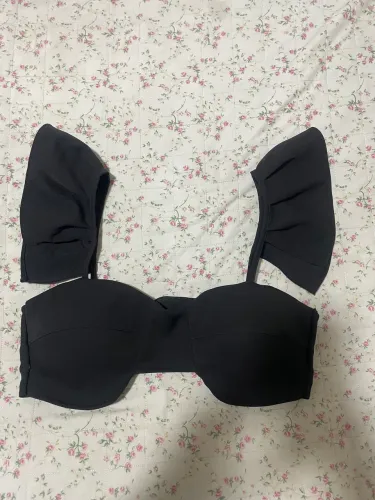 Cropped preto