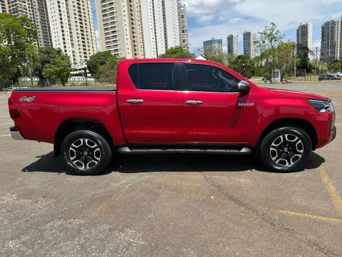 Toyota Hilux CD SRX 4X4 2.8 TDI 16V Diesel Aut. 2022