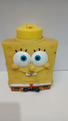 copo colecionável do Bob Esponja Calça Quadrada -21x15 cm