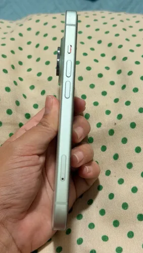 iPhone 15