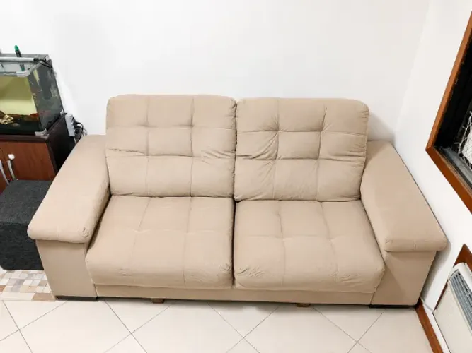 Sofá retrátil e reclinável
