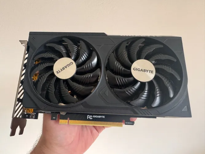 RTX 4060 TI Gigabyte WINDFORCE OC 8gb