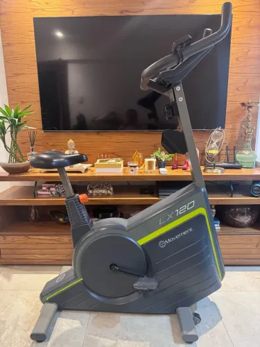 Bike Ergométrica Profissional Movement LX120 - Excelente Estado