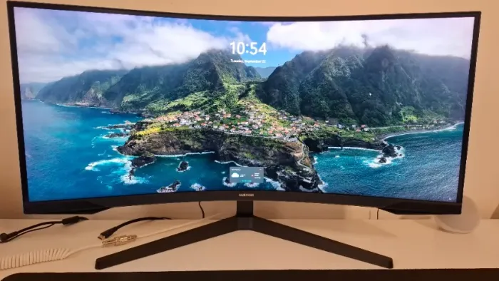 Monitor Gamer Curvo Samsung Odyssey G5 34", ultra WQHD, 165Hz, 1ms, HDMI, DP, Freesync