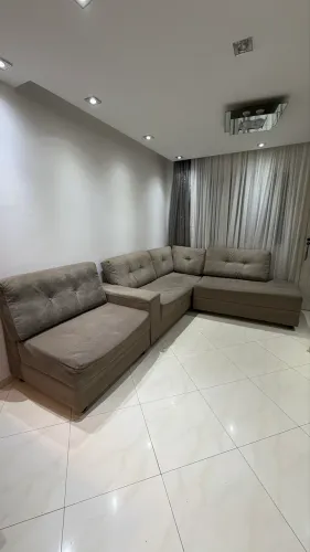 Sofá em L