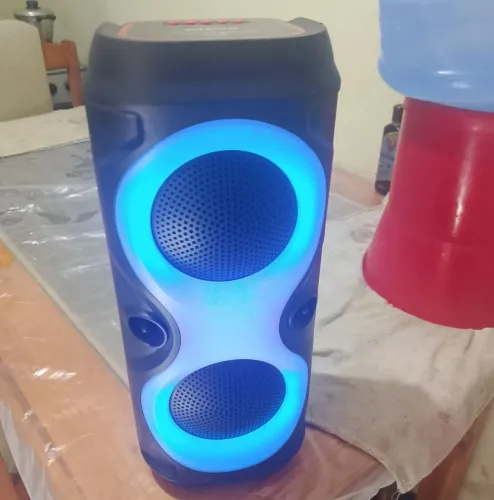 VENDO CAIXA DE SOM POTENTE