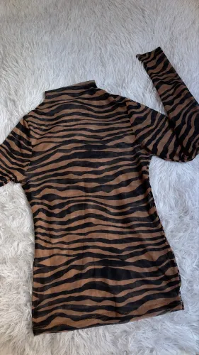 Blusa tule