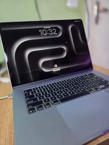 MacBook Air M4, 256Gb, 15Polegas
