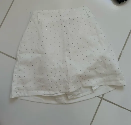 Short saia branco com strass