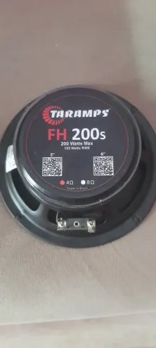 Médio de 6 polegada da Taramps 200 watts 