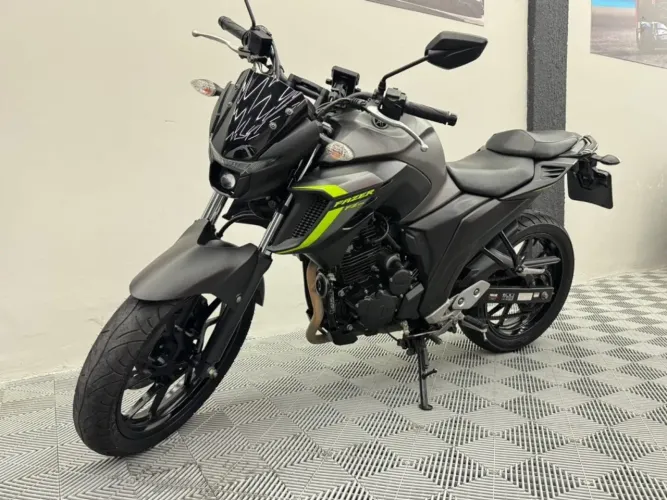 Yamaha Fz25 fazer connected abs 2024