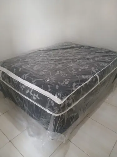 Cama Box Casal ? R$ 750,00