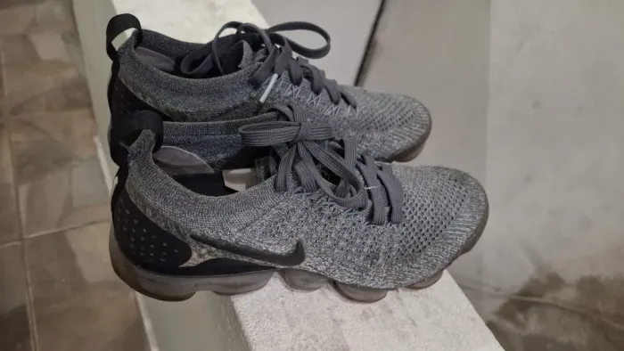 Tênis Nike bolha